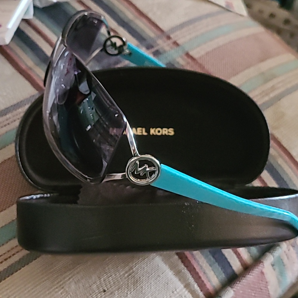 Micheal kors sunglasses